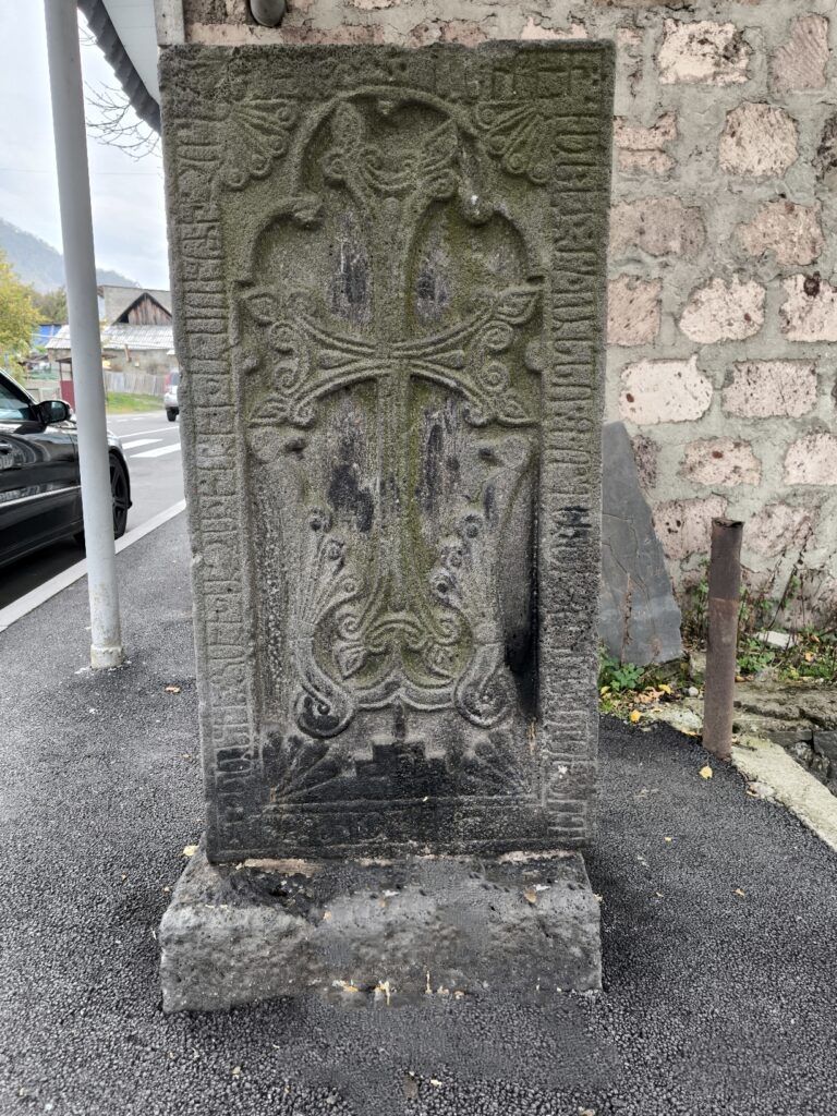 Հաղպատի Սուրբ Սիոն եկեղեցու խաչքար