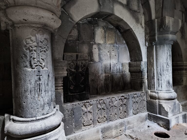 Հաղպատի վանքի գրադարան՝ հնագույն ձեռագրերի պահոց