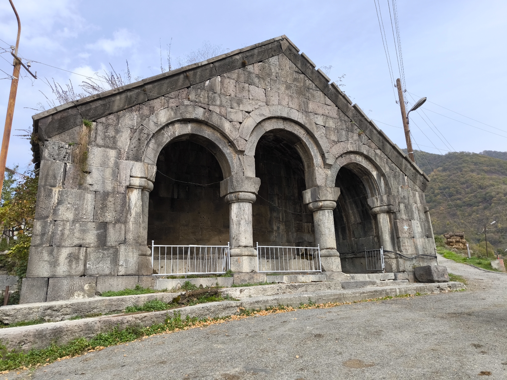 Հաղպատի վանքի աղբյուրը Լոռու մարզում